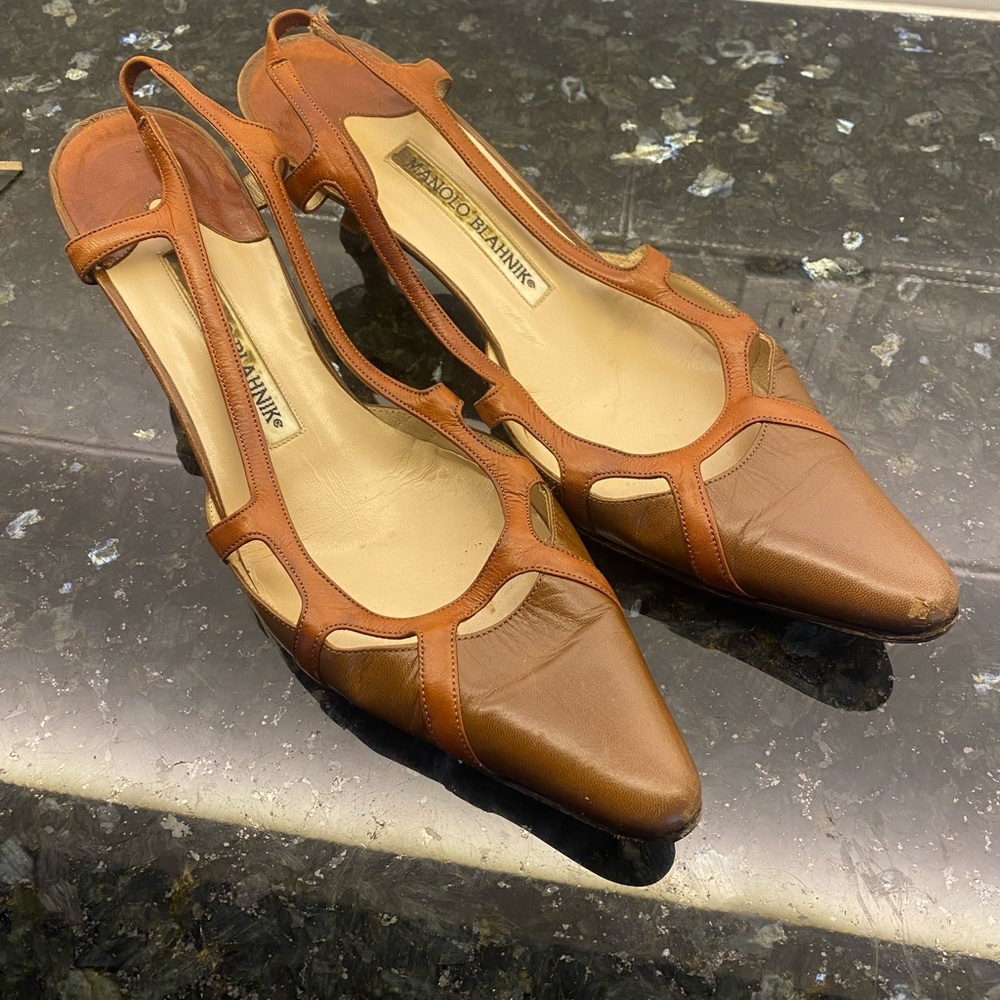 Manolo Blahnik Women's Brown Leather Slingback Shoes